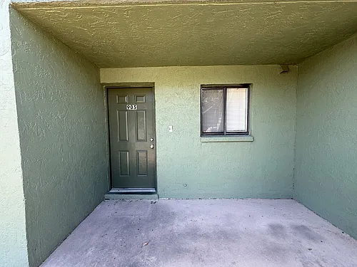 1566 University Ln #905 Photo 1
