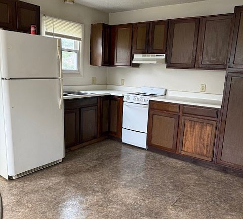 2nd image of 1729 Bancroft Ave #3A