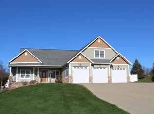 6215 N Impatiens St, Ellettsville, IN 47429