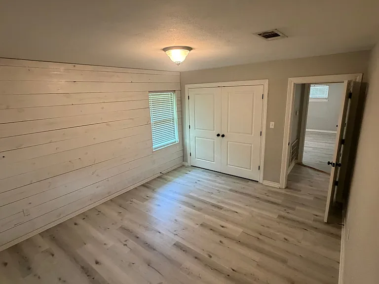 1013 Oak Dr — Photo 7
