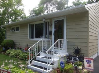 2116 N McAree Rd, Waukegan, IL 60087