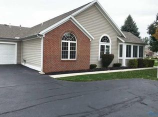 164 Summerfield Blvd, Bowling Green, OH 43402