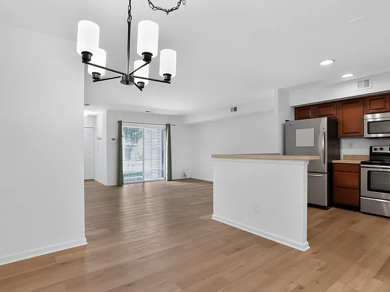 69 Ramsgate Ct — Photo 7