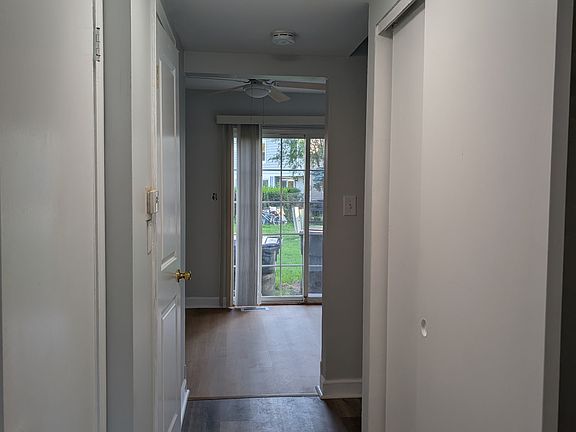 4th image of 2093 Sutherland Pl #2093