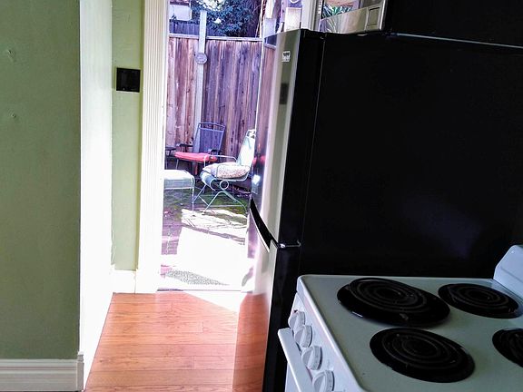 4th image of 1429 Bernal Ave