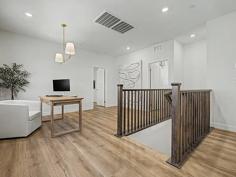 1575 Crested Eagle St — Photo 30