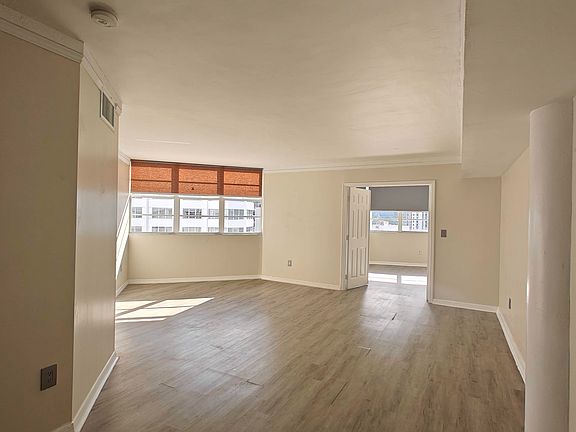 2nd image of 825 Brickell Bay Dr APT 1951