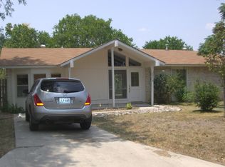 7713 Strolling Ln, Live Oak, TX 78233