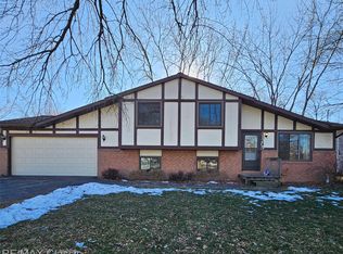 31205 Leelane St, Farmington, MI 48336