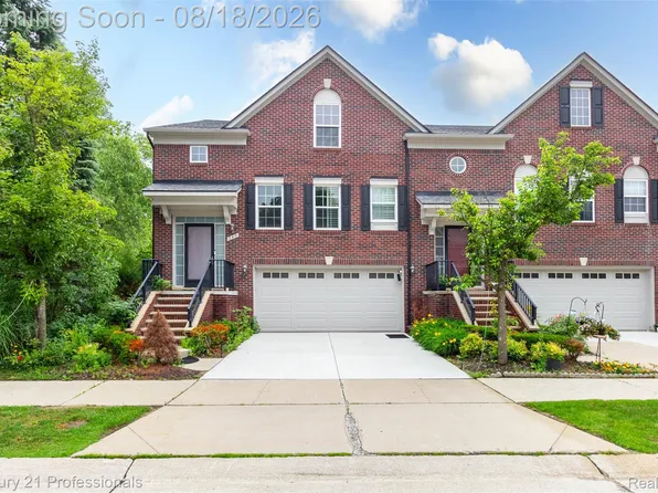 757 Sandalwood Dr, Troy, MI 48085