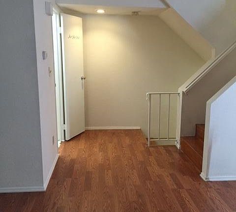2nd image of 965 E Del Mar Blvd