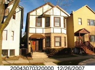532 W 44th St, Chicago, IL 60609