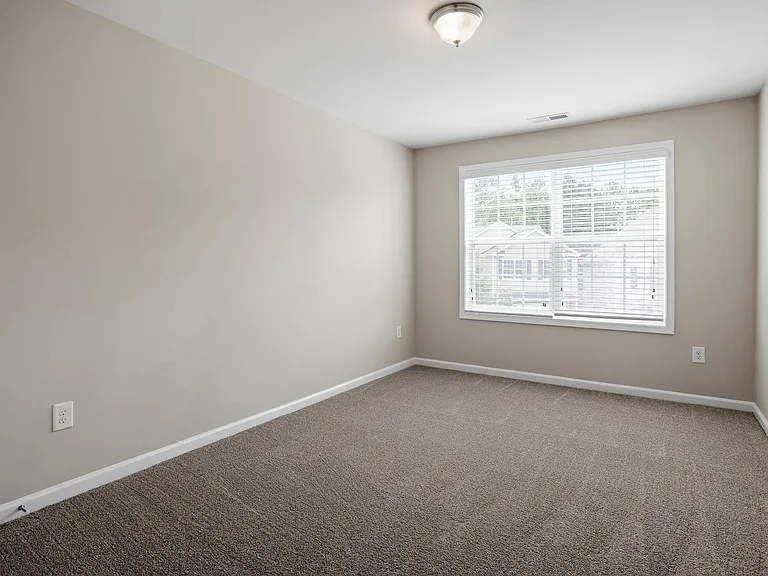 223 Station Dr — Photo 30