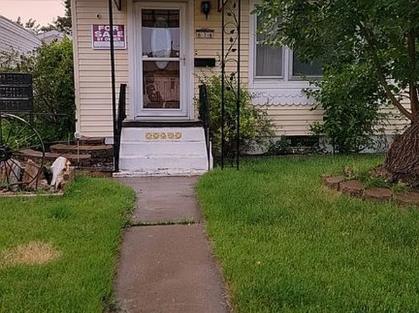 624 9th St SE, Sidney, MT 59270