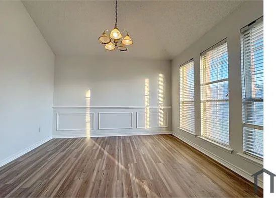 4 bed, 2225 sqft, $3,400 — Photo 4