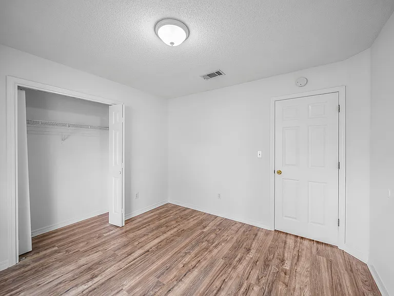 3313 Country Meadow Ln — Photo 21