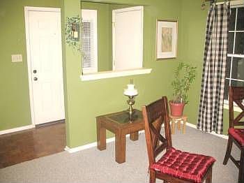 3rd image of 1204 Country Park Dr SE