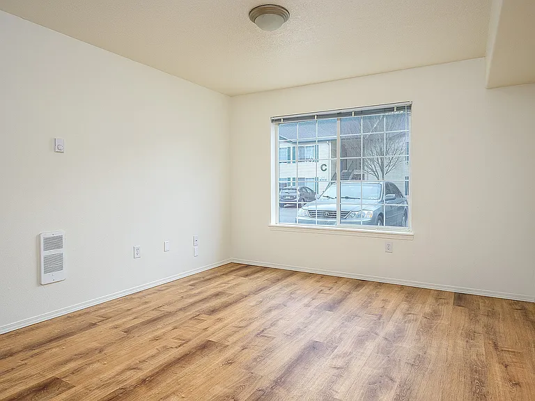 Corporate Woods Apartments — Photo 27