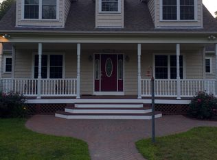 413 Hope Furnace Rd, Scituate, RI 02831