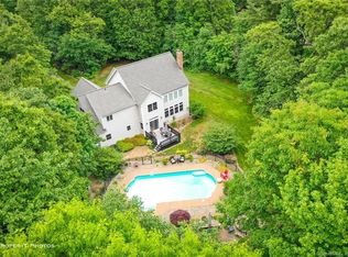 41 Wildwood Rd, Tolland, CT 06084