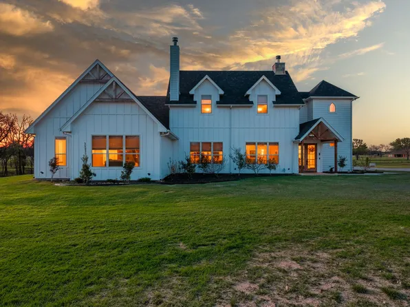 172 Rain Dance Trl, Decatur, TX 76234