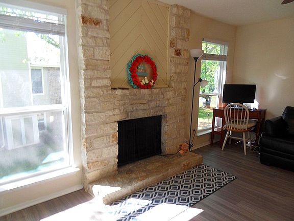 3rd image of 10616 Mellow Mdws APT 18B