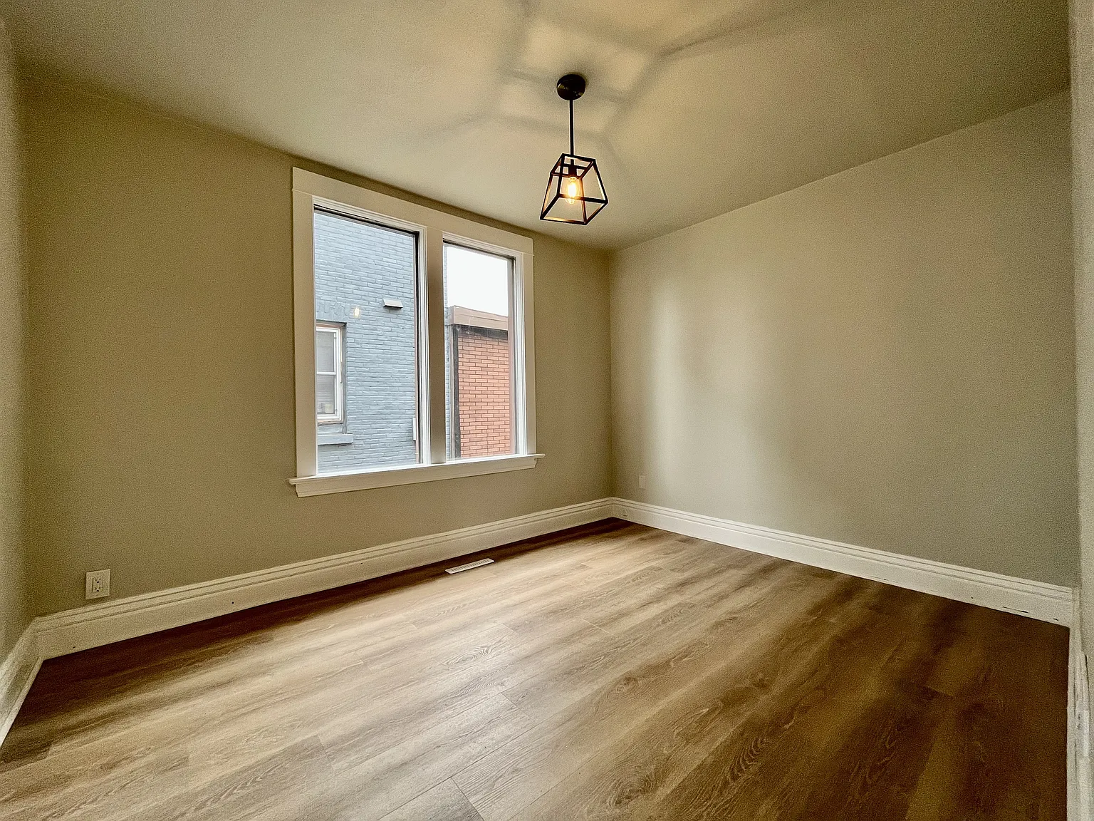 Main Floor - 531 Luci Ct Thunder Bay ON P7E 1H2 — Photo 4