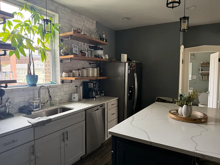 5348 W Warner Ave #2E — Photo 8