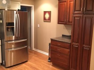 531 Covered Bridge Rd, Greenwood, IN 46142