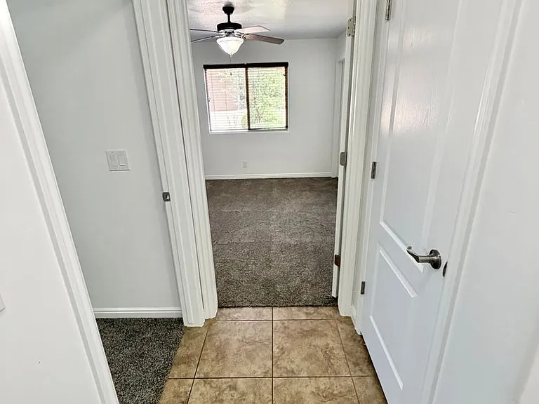 1009 W 4100 S — Photo 17