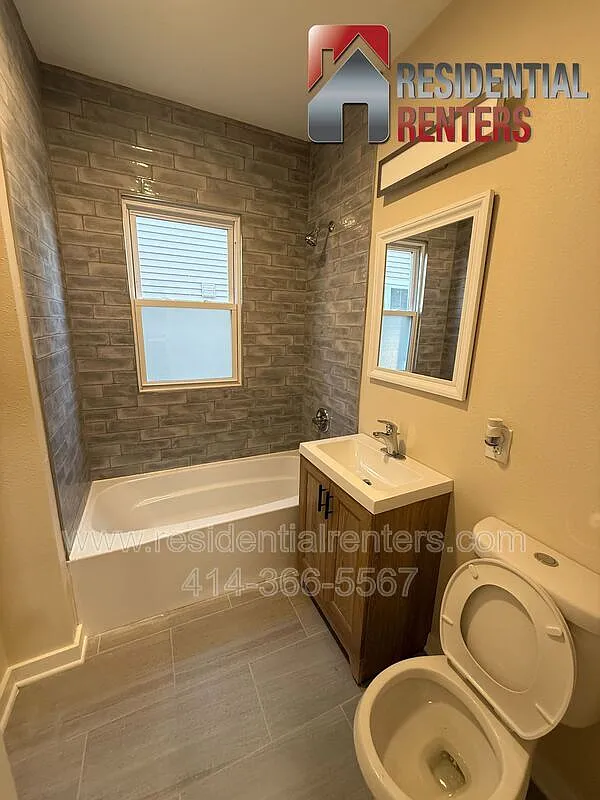 3 bed, 1.0 bath, 1182 sqft, $1,195 — Photo 4