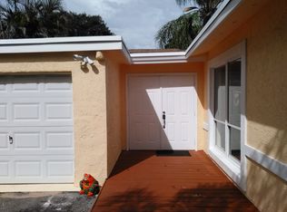 7571 Simms St, Hollywood, FL 33024