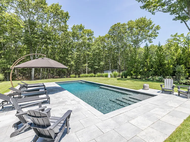 15 Margaret Dr — Photo 27