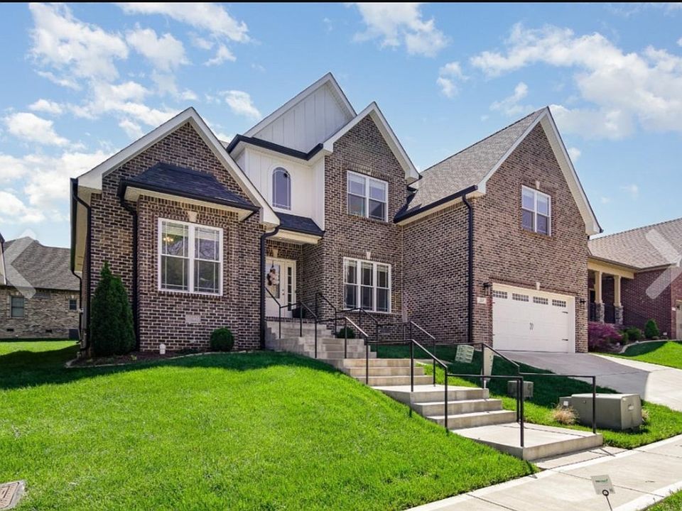 1st image of 513 Summit View Cir
