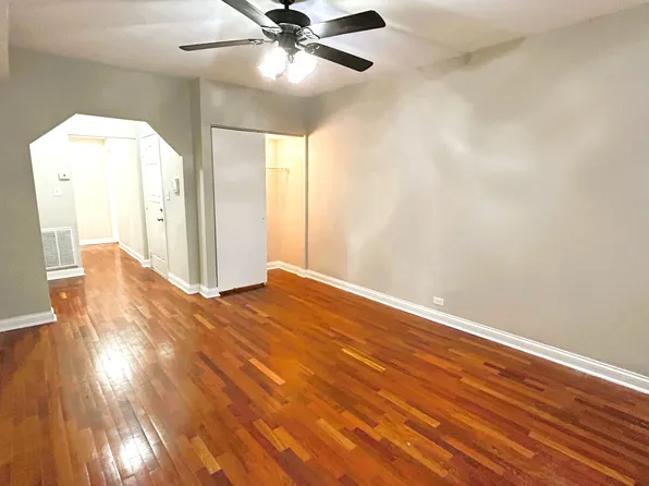 7152 S Cornell Ave #1W, Chicago, IL 60649