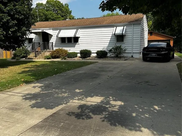 412 Plainview Dr, East Alton, IL 62024
