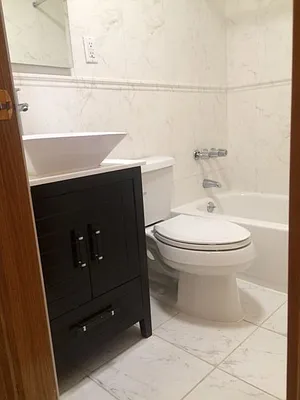 Rented by Meraki Realty LLC | media 7