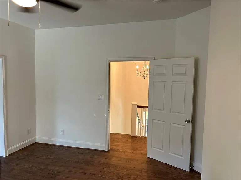 559 Angier Ave NE — Photo 19