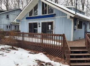 226 Bear Run Dr, Drums, PA 18222