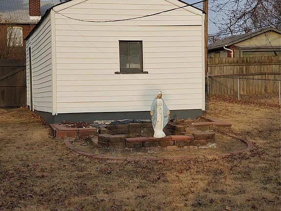3rd image of 4367 Haven St
