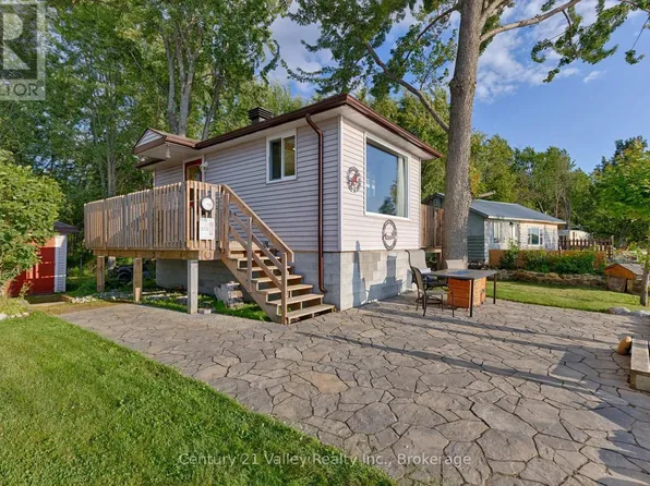 115 Greatview Trl, Whitewater Region, ON K8A 6W2