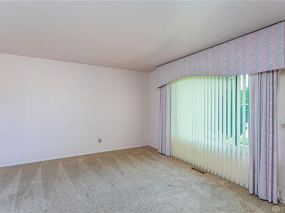 3rd image of 4711 Valley Brook Dr