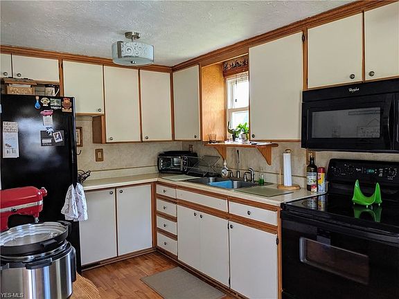 5th image of 217 Tolbert St