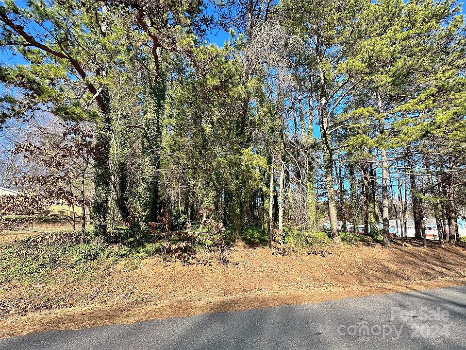 1st image of 5 Springdale Park Dr