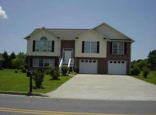 153 Lilac Way SW, Calhoun, GA 30701