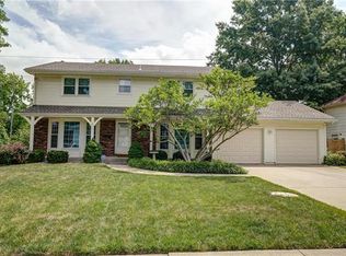 6751 N Woodland Ave, Gladstone, MO 64118