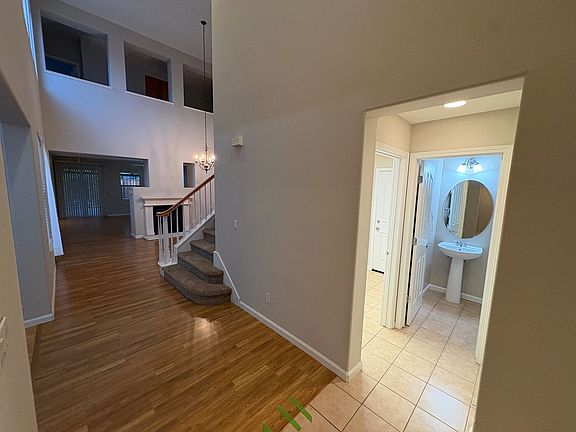 4th image of 65 E Heritage Dr