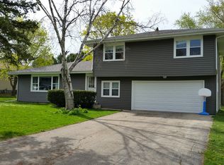 4381 Curry Ln, Windsor, WI 53598