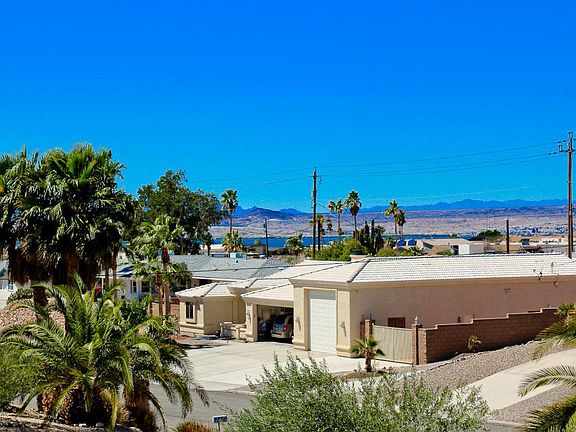 3rd image of 2570 Caribbean Dr