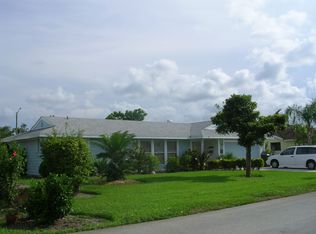 708 Enfield Rd, Delray Beach, FL 33444